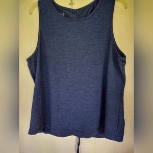 NWOT Active 8 color Blue sleeveless top size XL